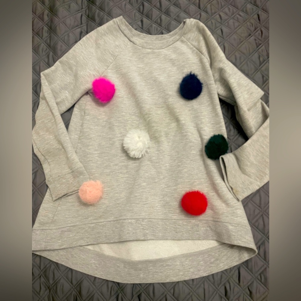 EUC barely worn sweatshirt with removable pompoms